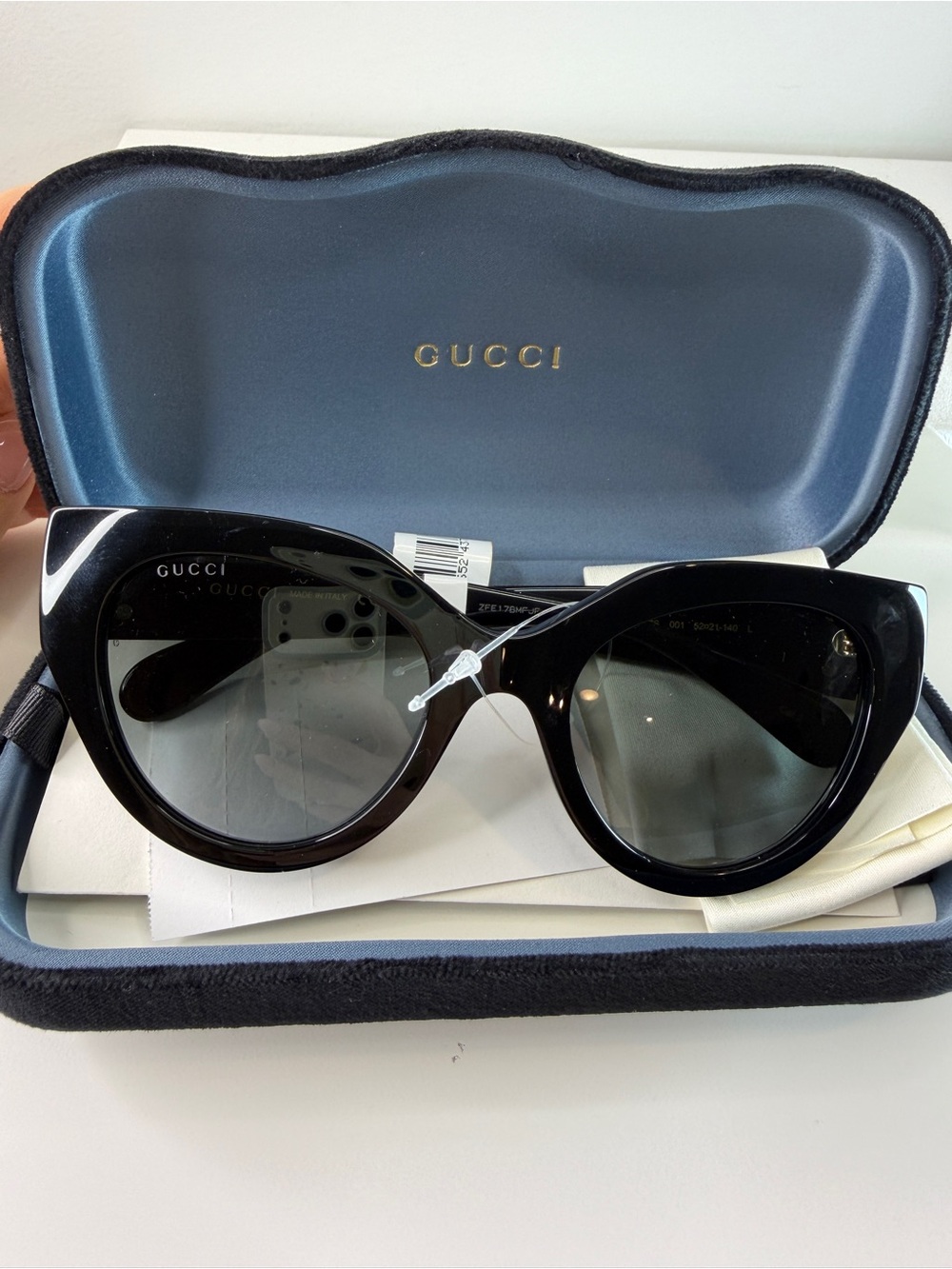 Gucci Le Bouton 52mm Cat-Eye Sunglasses Black GG Logo Hardware New